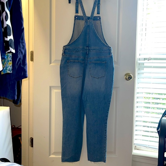 Universal Thread Jumper Jeans - Picture 6 of 7